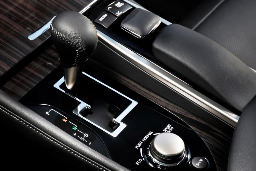  Lexus GS450h 2011 года  (фото 168 из 208)